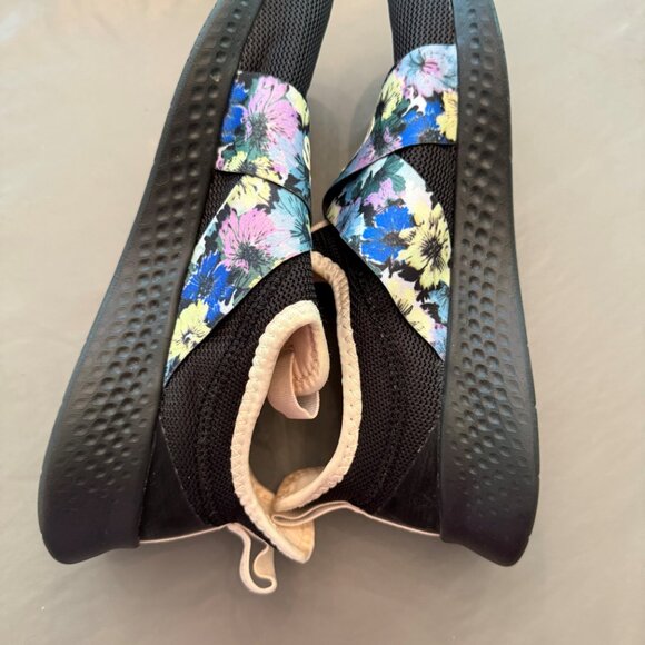 Adidas Cloudfoam Puremotion Adapt Women's Running Shoes - Picture 2 of 8